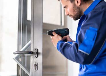 The Ultimate Guide to Commercial Locksmith Services: Everything You Need to Know